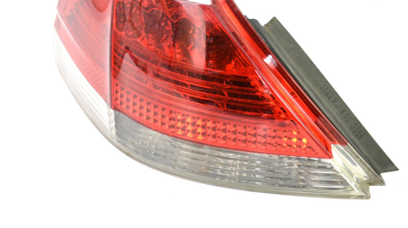 Lampa Stop Spate / Tripla Caroserie,stanga BMW 7 (E65, E66, E67) 2001 - 2009 Motorina 6937235, 6937235-09, 63216937235, 6321 6 937 235-09, 6321-6 937 235-09, 63.21-6 937 235-09