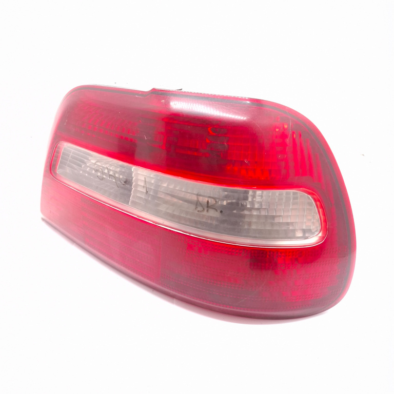 Lampa Stop Spate / Tripla Dreapta Volvo S40 1 (VS) 1995 - 2004 285602, 30887, 57673, 28562005, 28562001, AIF2RST00