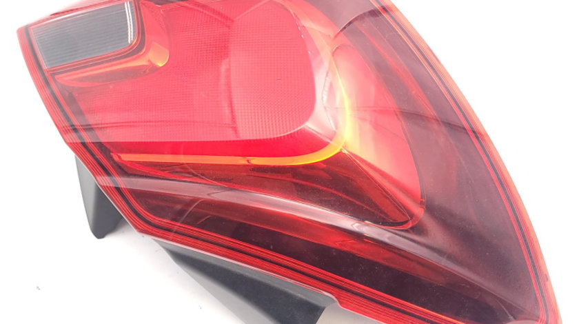 Lampa Stop Spate / Tripla Stanga Opel CORSA E 2014 - Prezent Benzina 13428447, 460034366