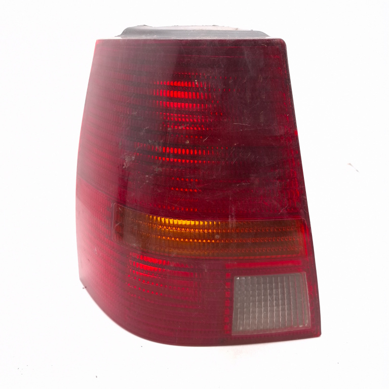 Lampa Stop Spate / Tripla Stanga VW GOLF 4 1997 - 2004 1J9945075P, 1J9 945 075 P, 1J9945075, 28430006, 28 43 0006