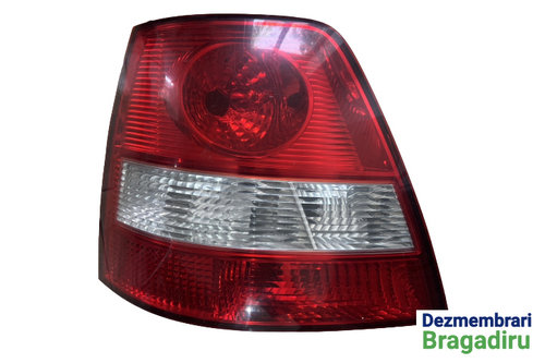 Lampa stop stanga pe aripa Kia Sorento [2002 - 2006] SUV 2.5 CRDi 4WD MT (140 hp) Cod motor: D4CB