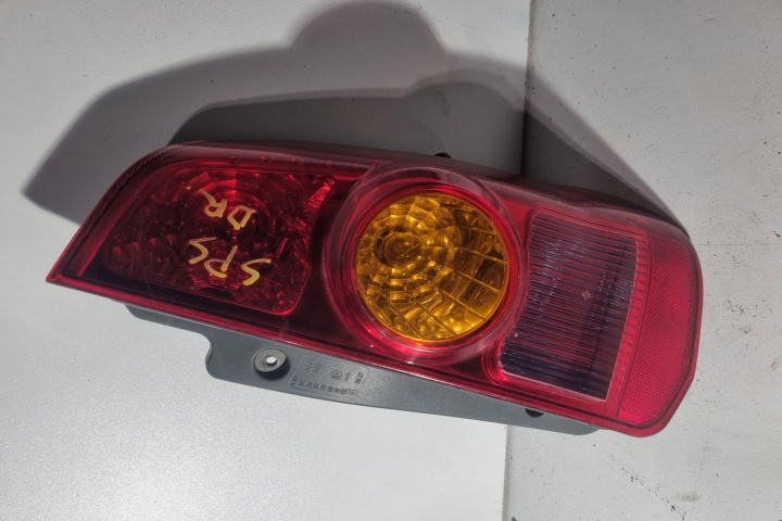 Lampa / Tripla stop dreapta pe aripa Mitsubishi Space Star [facelift] [2002 - 2005] Minivan 1.3 MT (82 hp)