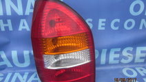 Lampi spate Opel Zafira  (1 ureche rupta)