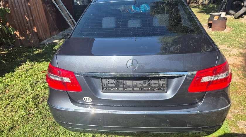 Luneta Mercedes E-Class W212 Fab: 2010-2014