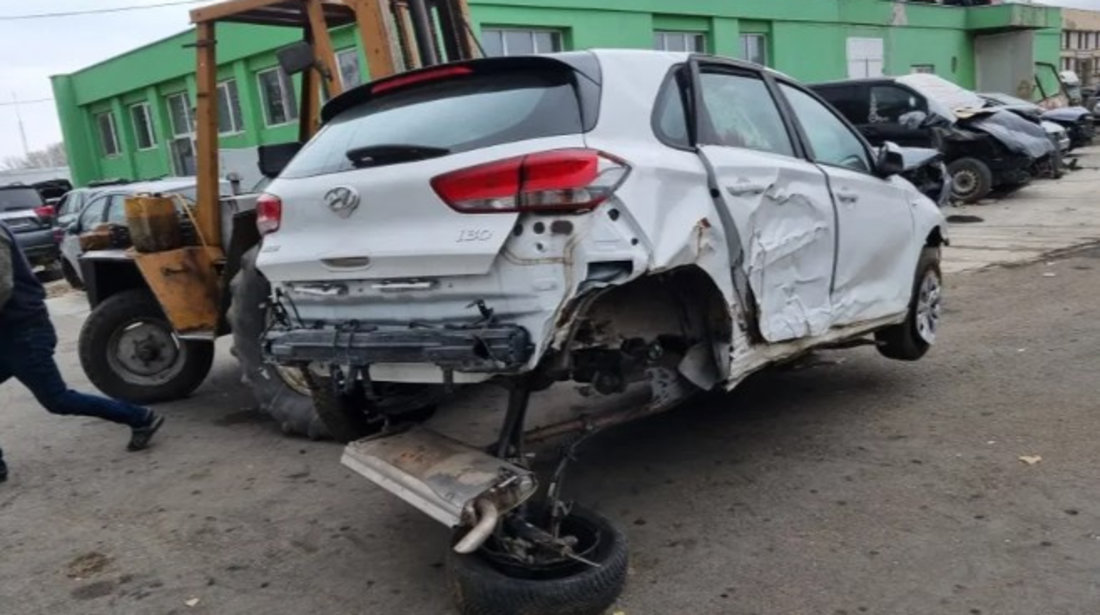 Macara geam dreapta spate Hyundai i30 2018 HatchBack 1.4