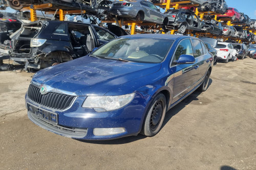 Macara geam dreapta spate Skoda Superb 2 2009 berlina 2.0 tdi BMM