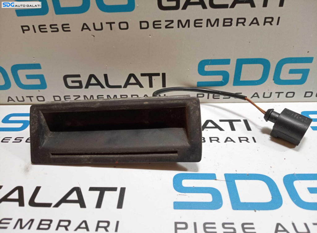 Maner Clapeta Deschidere Haion Haion Portbagaj Volkswagen Touareg 7L 2003 - 2010 Cod 1J0827566D [M7233]