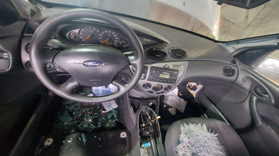 Maner deschidere din exterior usa spate stanga Ford Focus [1998 - 2004] Hatchback 5-usi 1.6 MT (101 hp)