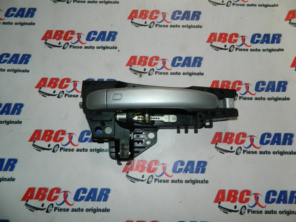 Maner exterior usa dreapta fata Audi Q5 8R cod: 8T02837886A model 2012