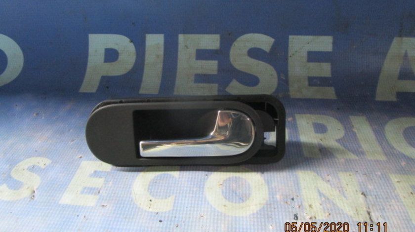 Manere portiere (interior) VW Golf Plus 2005;  5M0837197 // 5M0837198