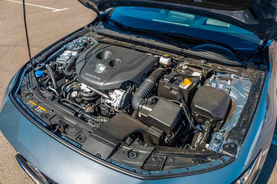 Test Drive Mazda 3: compacta perfecta