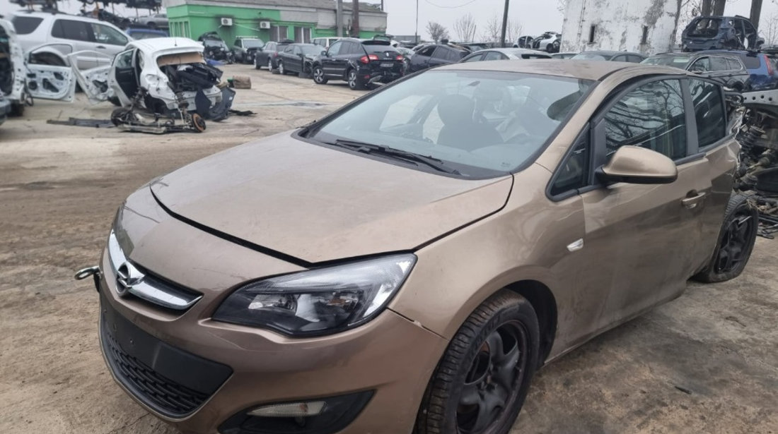 Mocheta podea interior Opel Astra J 2015 facelift berlina 1.7 cdti