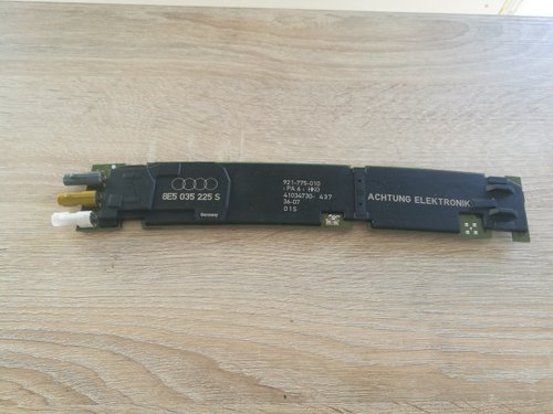 Modul amplificator radio pentru Audi A4 8E5035225 S