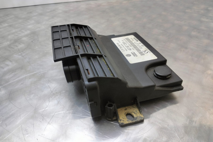 Modul control baterie Bosch 4e0907280A Audi A8 D3/4E [2002 - 2005]