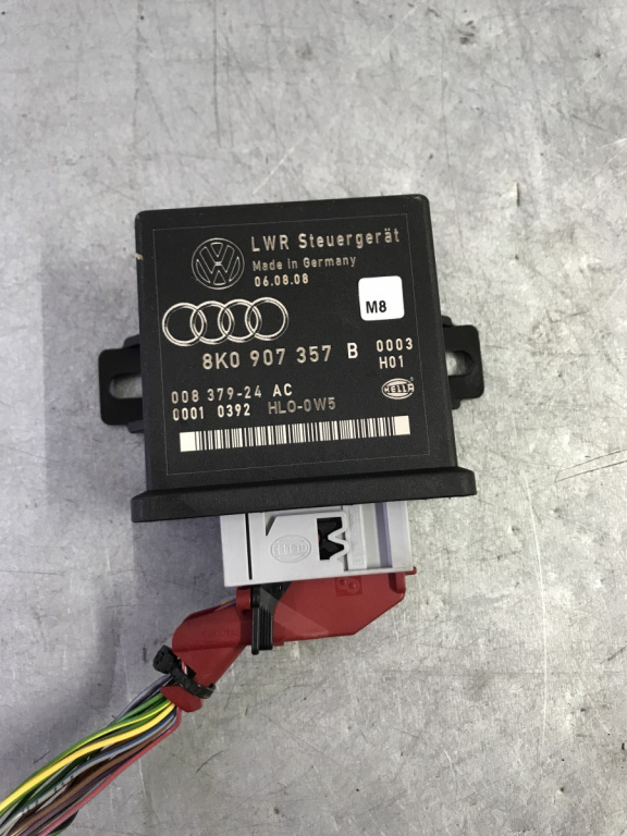 Modul lumini Audi A4 B8 Avant 2.0 TDI Multitronic LAT MMV LLA KSR 143cp sedan 2010 (8K0907357B)