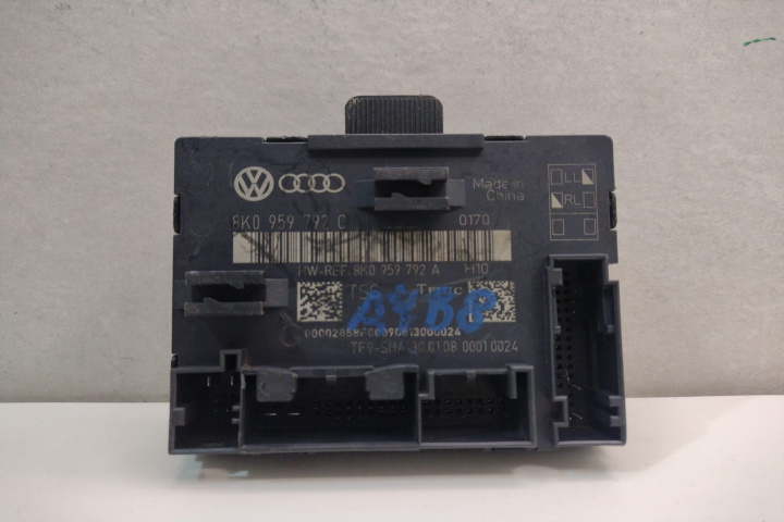 Modul Usa Dreapta Fata - VW Audi 8K0959792C Audi A4 B8/8K [2007 - 2011]