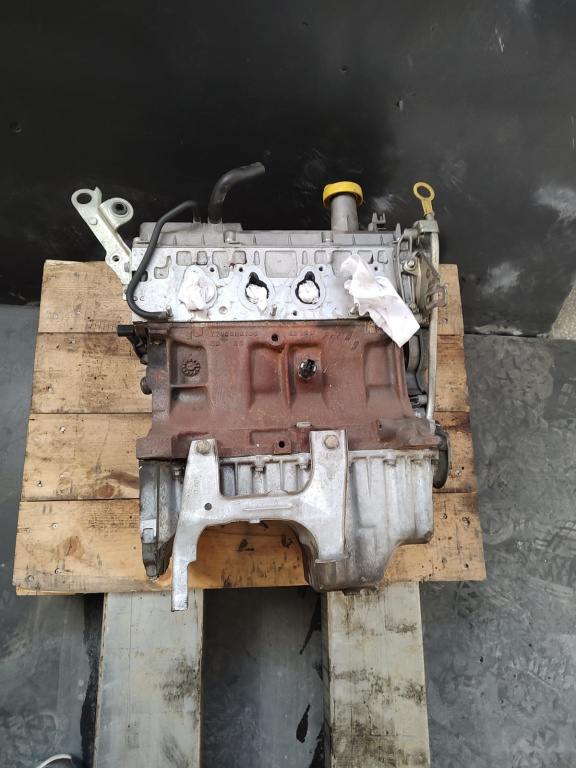 Motor complet cu chiulasă , Dacia Solenza, Logan, Renault Clio 1.4 mpi