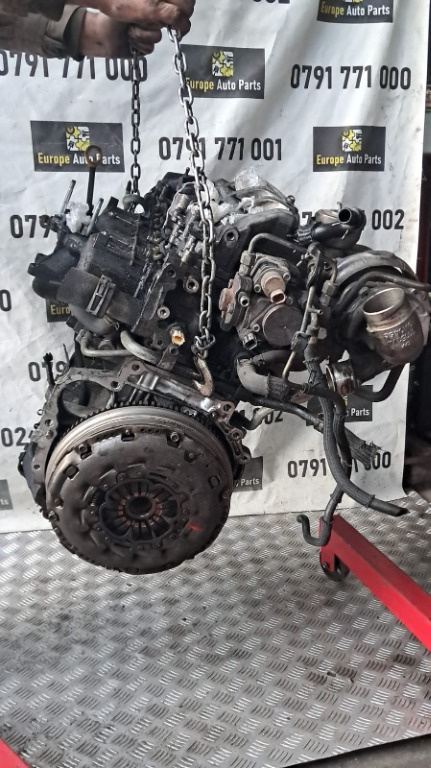 Motor complet fara anexe Toyota Corolla 2.2 D-4D 2AD-FTV an fab. 2008