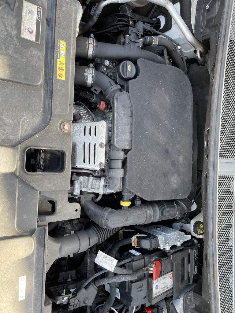 Motor dezechipat Peugeot 3008 1.2 Benzina 2018