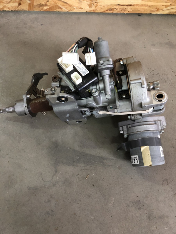 Motor servo Avensis 2.2 D4D T27 sedan 2010 (4525020A20)