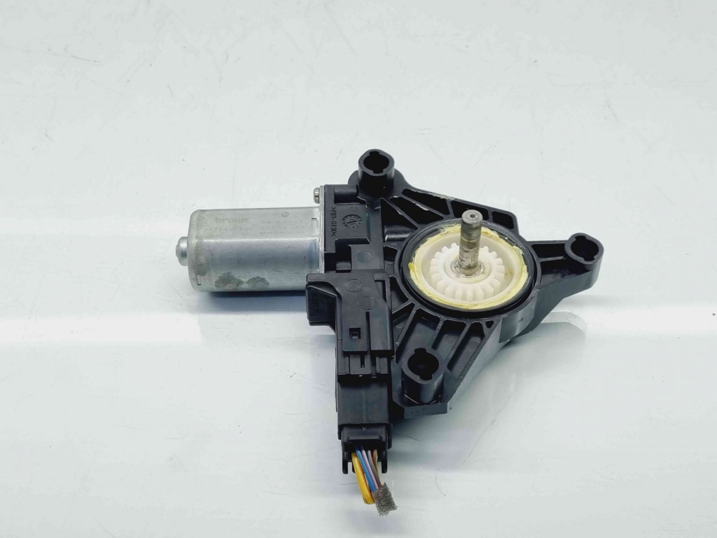 Motoras geam dreapta spate Volvo V40 [Fabr 2013-2019] OEM