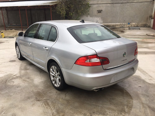 Motoras inchidere / deschidere luneta dreapta Skoda Superb II an fab. 2008 - 2015