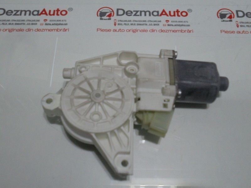 Motoras macara dreapta fata, A2048200242, Mercedes Clasa C (W204) (id:289384)