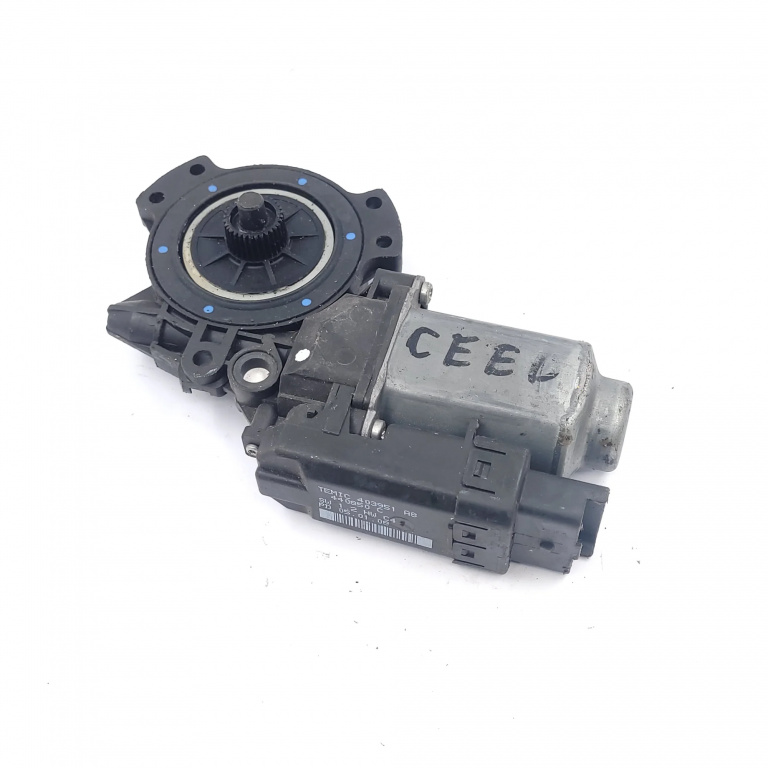 Motoras Macara Dreapta,fata Kia CEED (ED) 2006 - 2012 403951A8, 440850C, 4020E4D