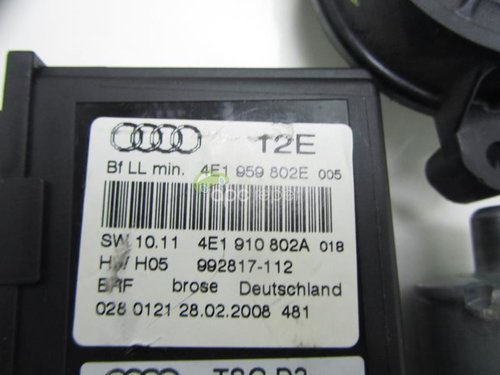 Motoras macara dreapta fata - spate Audi A8 4E - 4E0959802E