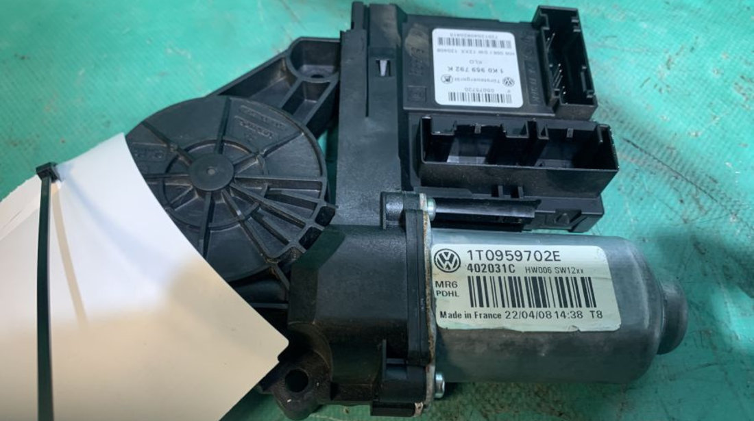 Motoras Macara Dreapta Fata Volkswagen TOURAN 1T1,1T2 2003