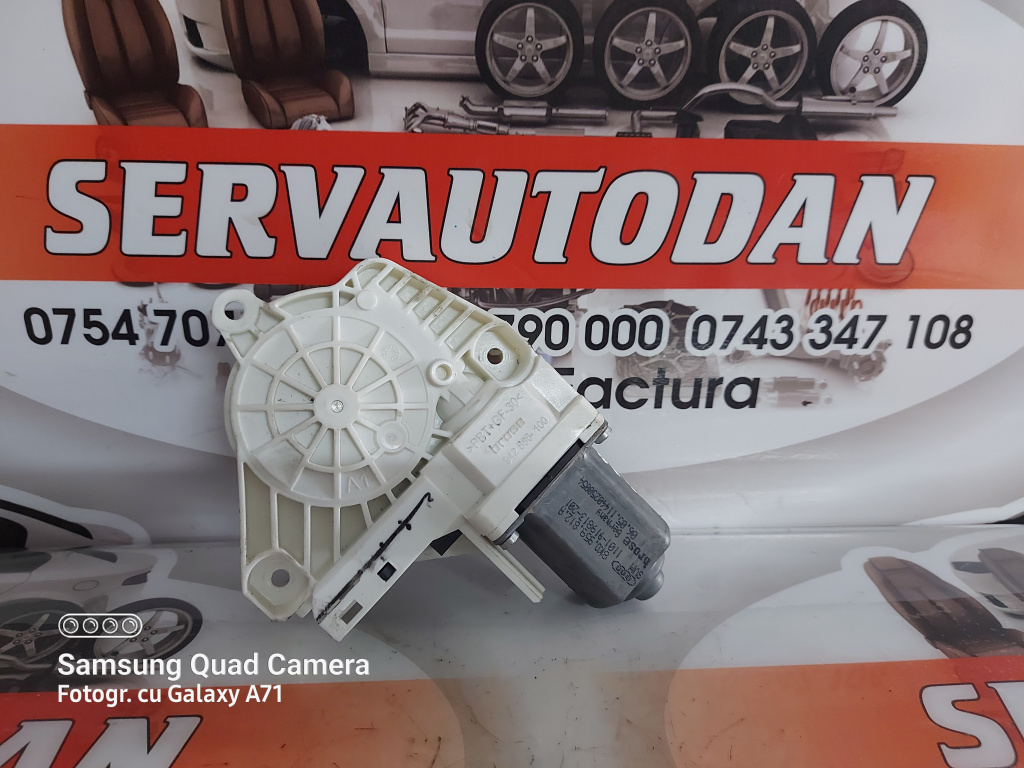 Motoras macara dreapta spate Audi A4 B8 2.0 Motorina 2012, 8K0959802A