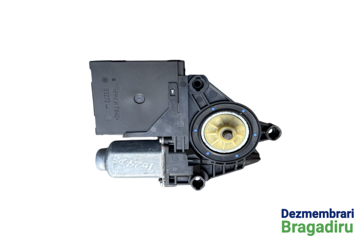 Motoras macara geam fata dreapta Cod modul: 5K0959792A Volkswagen VW Golf 6 [2008 - 2015] Hatchback 5-usi 1.4 TSI MT (122 hp)