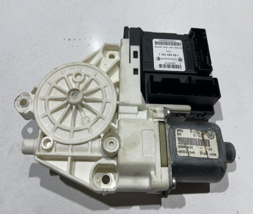 Motoras macara geam stanga fata 1K0959793J Volkswagen VW Tiguan 5N [2007 - 2011]