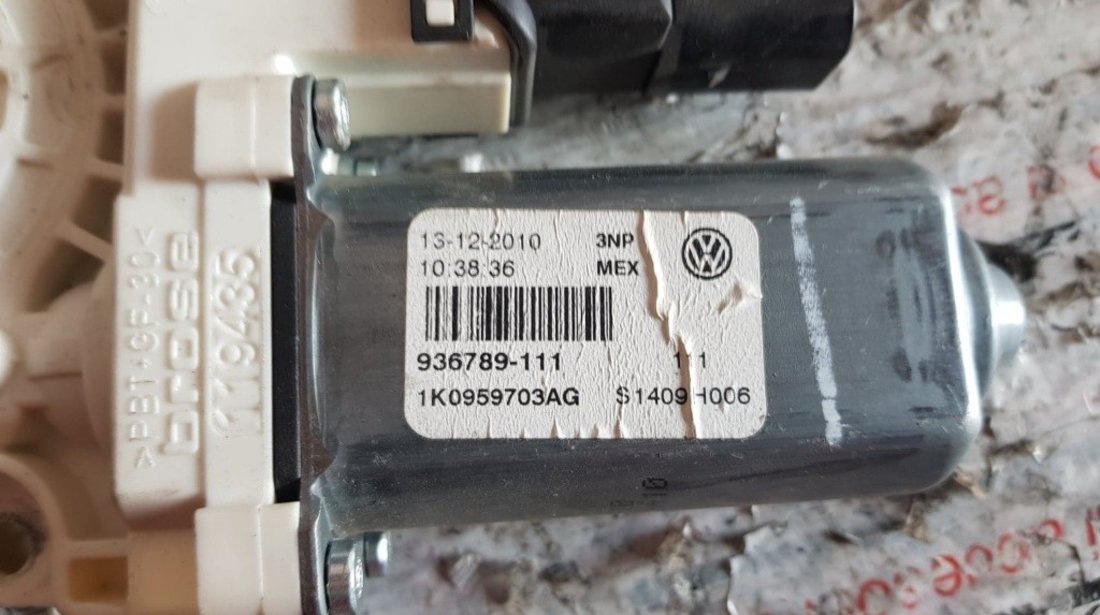 Motoras macara usa stanga spate VW Jetta 3 cod piesa : 1K0959703AG