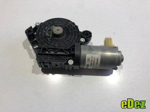 Motoras turela Mercedes A-Class (2012->) [W176] 0390200101