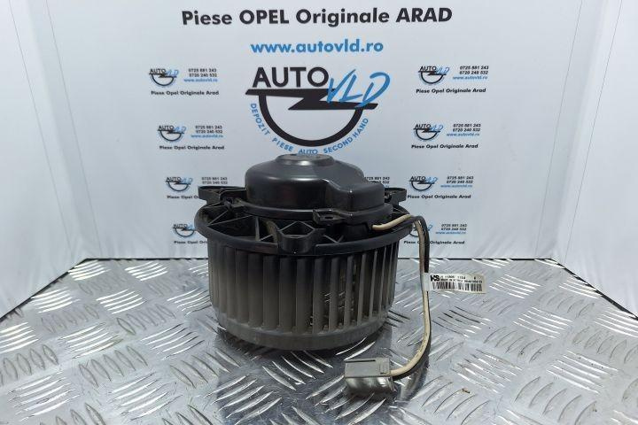 Motoras ventilator habitaclu bord 13283815 Chevrolet Orlando