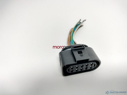 Mufa conector far Volkswagen Passat (3C5) Combi 2009 2.0 TDI OEM 1J0973735