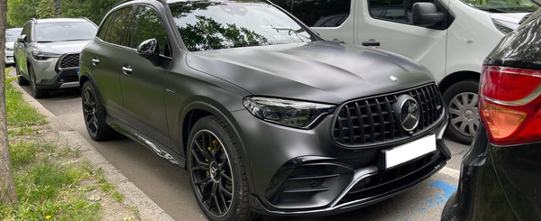 Noul Mercedes GLC 63 AMG cu motor de 2.0 litri si 680 CP, fotografiat pentru prima oara in Romania! SUV-ul german porneste de la 127.190 de euro