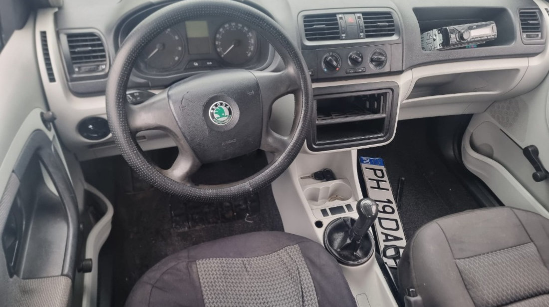 Oglinda retrovizoare interior Skoda Fabia 2 2011 hatchback 1.2 benzina CHFA