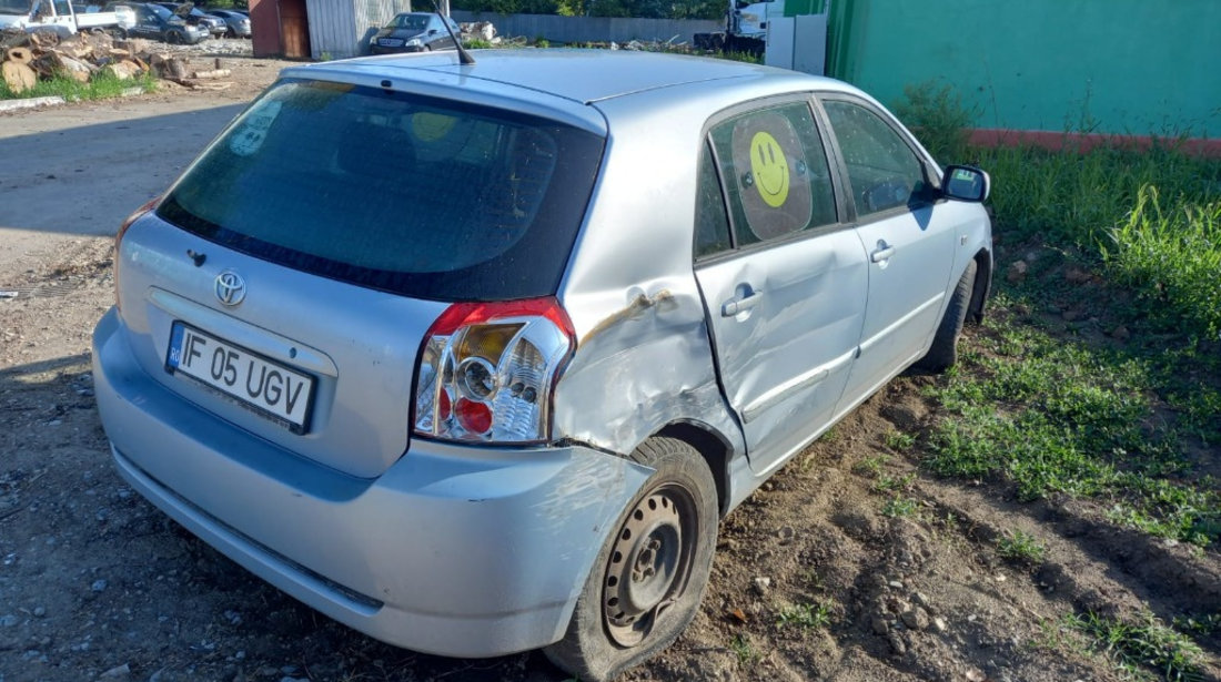 Oglinda stanga completa Toyota Corolla 2005 hatchback 1.4 d4-d 1ND-TV