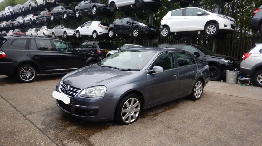 Oglinda stanga completa Volkswagen Jetta 2008 SEDAN 1.9 TDI BXE