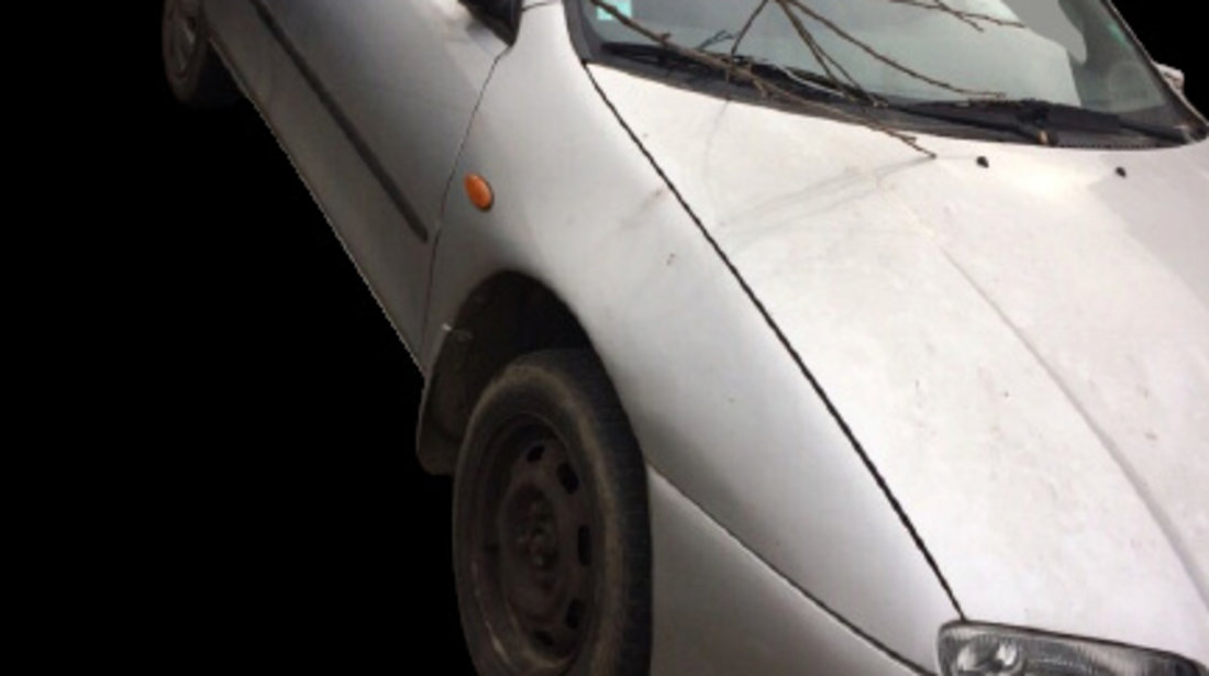 Opritor usa spate stanga Mazda 323 BA [1994 - 1998] Hatchback 5-usi 1.5 MT (88 hp) F V (BA) 1.5L Z5 I4