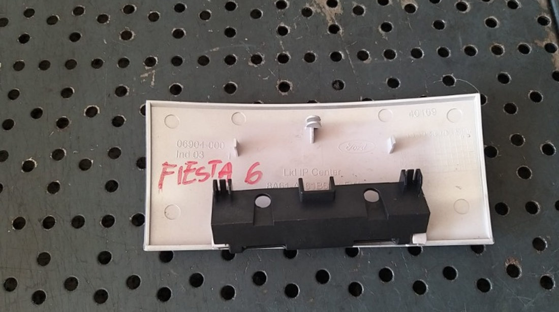 Ornament capac consola centrala ford fiesta 6 cb1 ccn 8a61a061b62