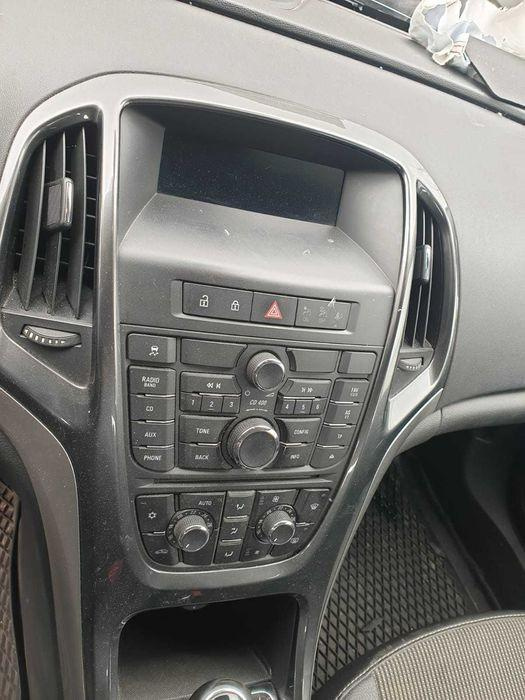 Ornamente - trimuri Opel Astra J 2009-2012