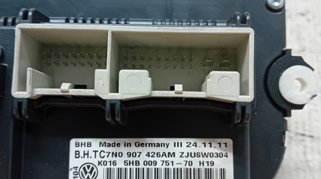 Panou comandă climă Volkswagen Passat B7 2012, 7N0907426