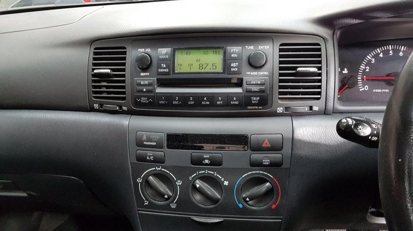 Panou comanda AC clima Toyota Corolla 2005 hatchback 1.39 benzina ZZE120
