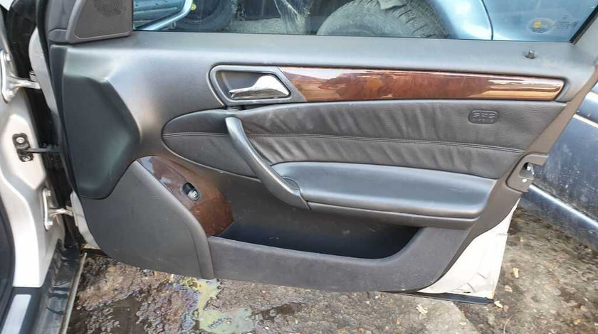 Panou Fata Interior Piele Usa Portiera Dreapta Fata Mercedes W203 Clasa C Class 2000 - 2007