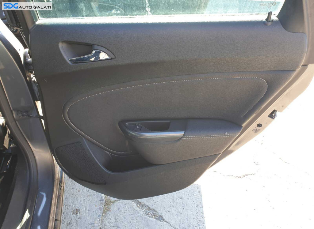 Panou Fata Interior Piele Usa Portiera Dreapta Spate Opel Astra J Break Combi 2009 - 2015