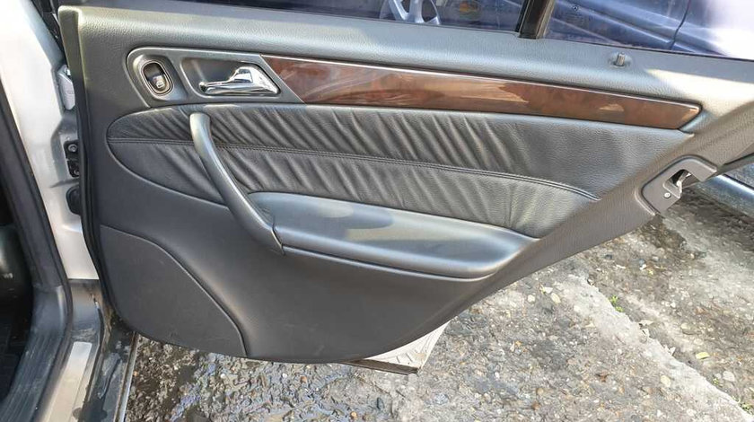 Panou Fata Interior Piele Usa Portiera Dreapta Spate Mercedes W203 Clasa C Class Berlina Sedan 2000 - 2007