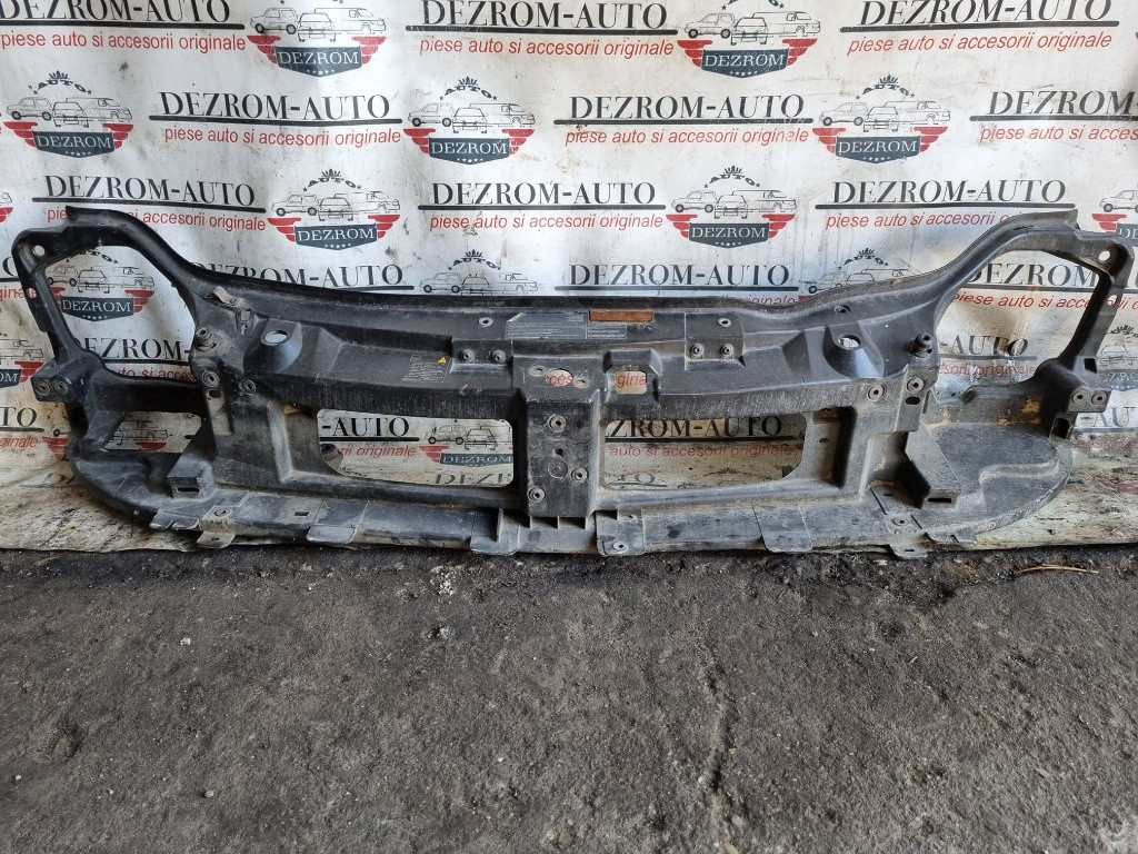 Panou frontal / suport faruri RENAULT Trafic II Bus (JL) cod piesa : 8200411916